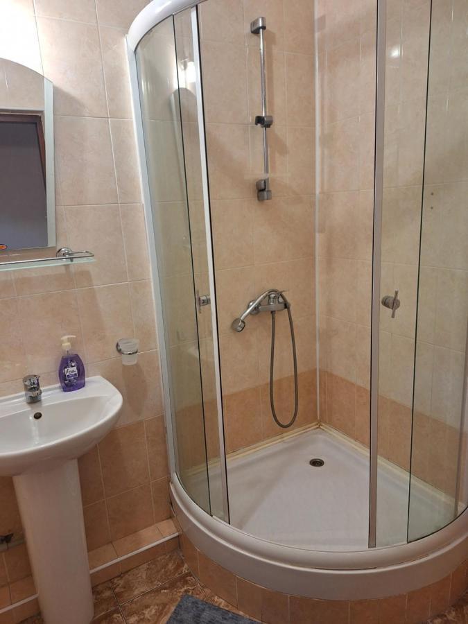 Барселона Hotel Mizikevycha Bagian luar foto