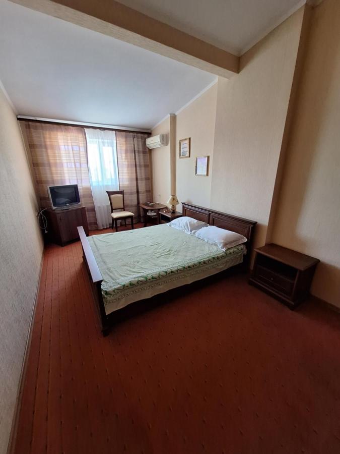 Барселона Hotel Mizikevycha Bagian luar foto