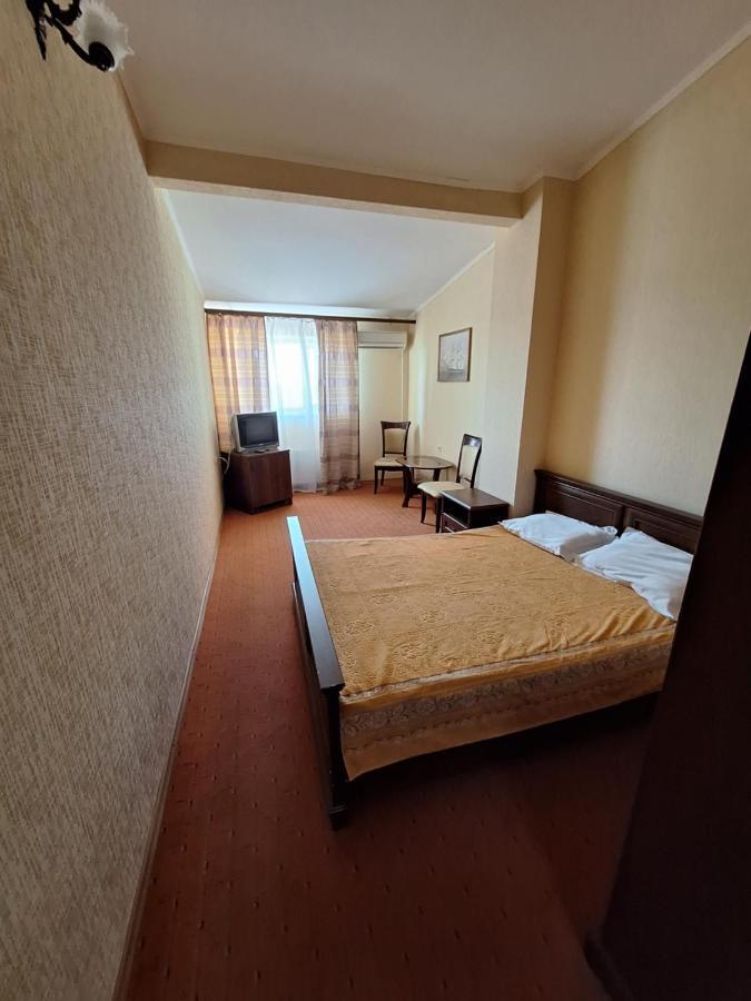 Барселона Hotel Mizikevycha Bagian luar foto
