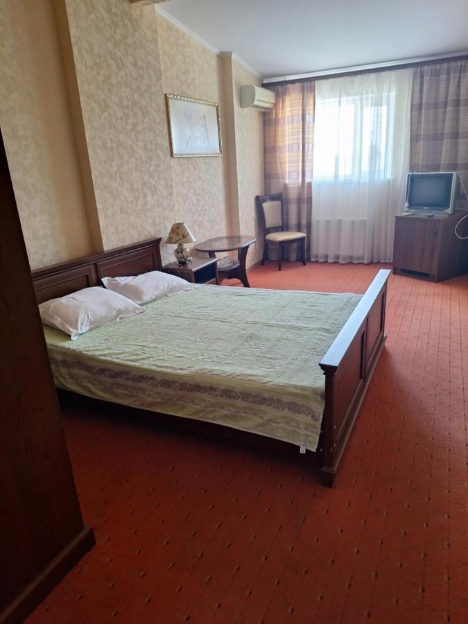 Барселона Hotel Mizikevycha Bagian luar foto