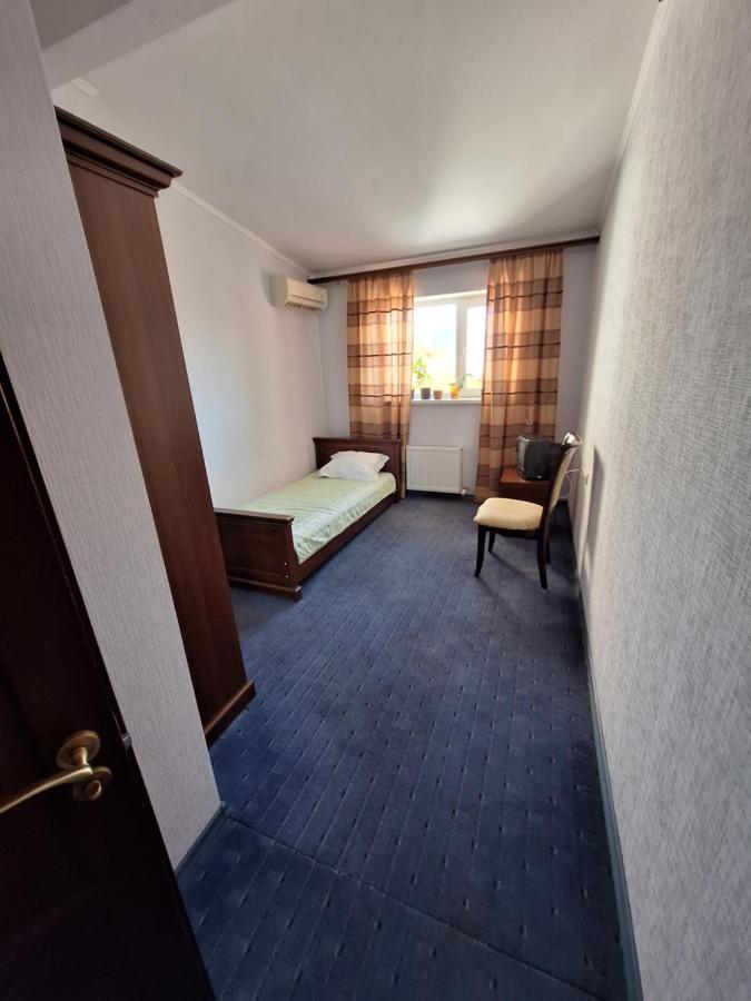 Барселона Hotel Mizikevycha Bagian luar foto