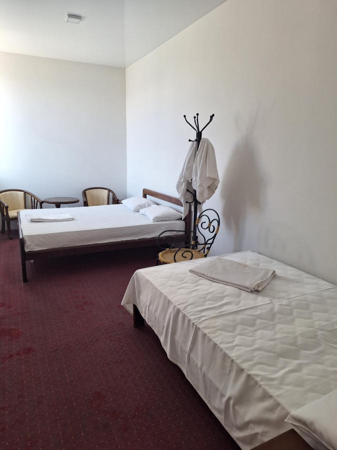 Барселона Hotel Mizikevycha Bagian luar foto