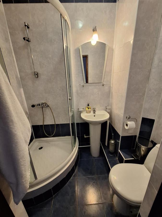 Барселона Hotel Mizikevycha Bagian luar foto