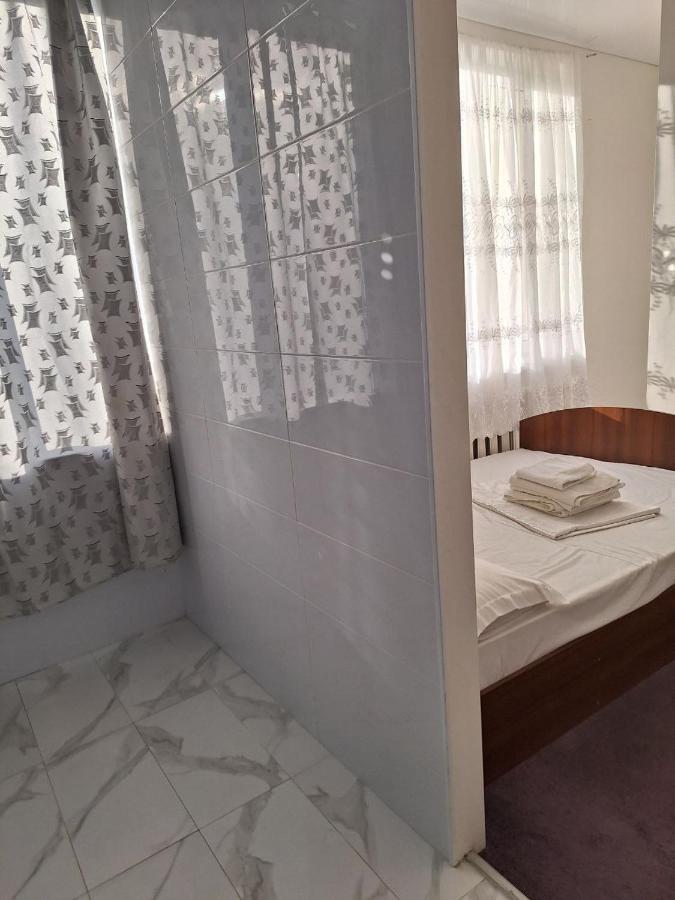 Барселона Hotel Mizikevycha Bagian luar foto